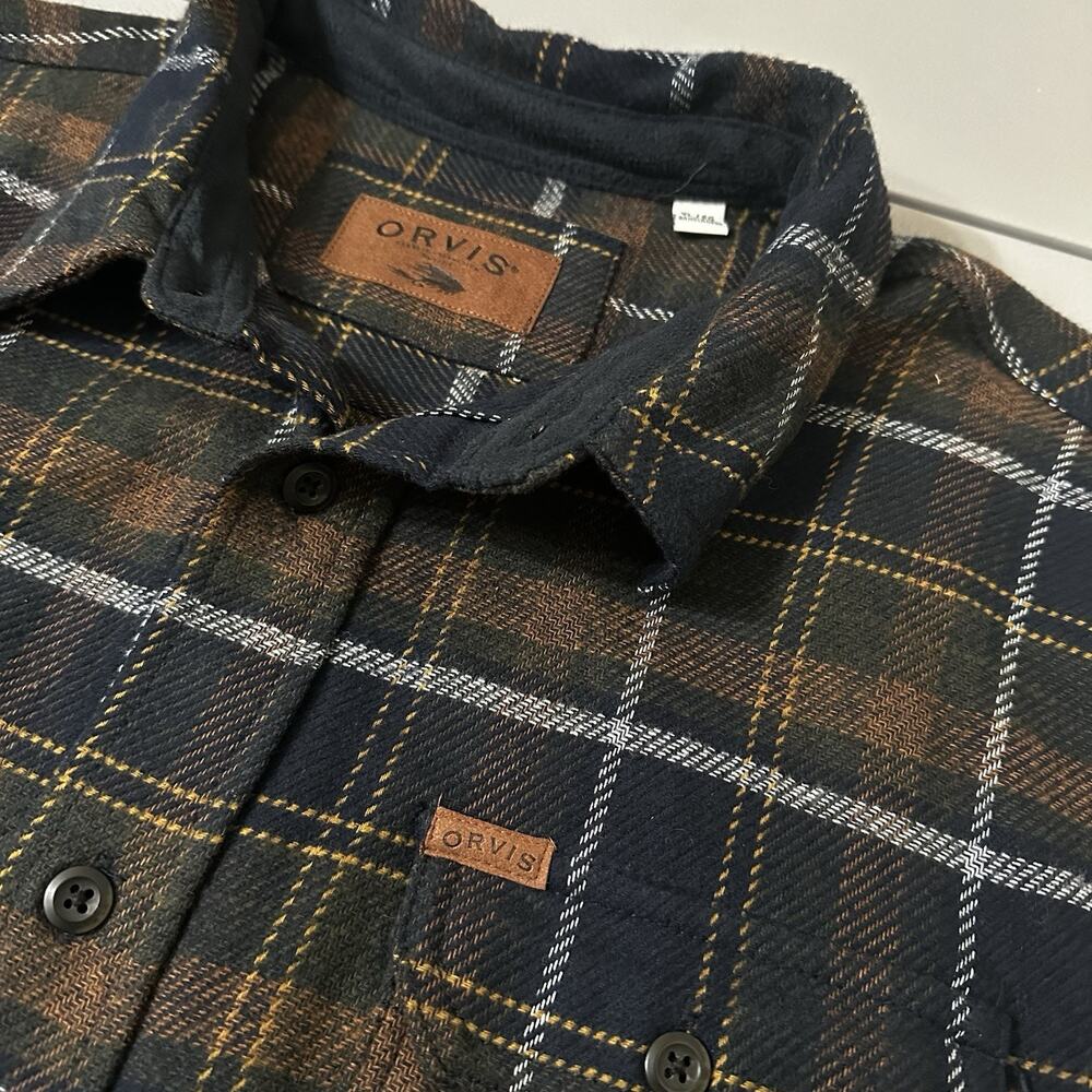 Orvis Heavyweight Brown Plaid Button Up Shirt With Pockets. Mens XL